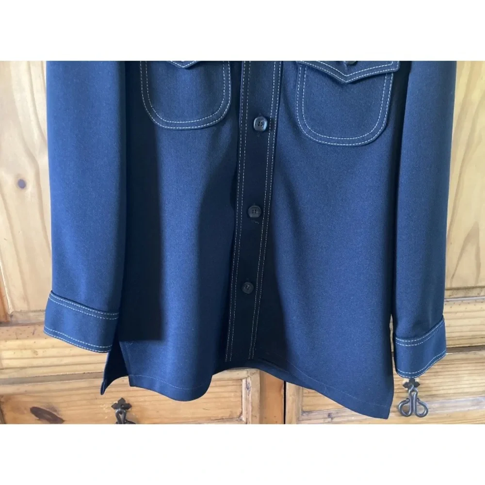 Haggar Navy Blue shirt with Contrast Stitching